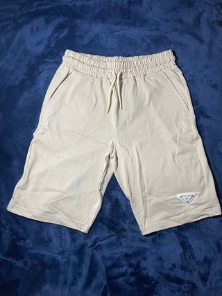 Conjunto Prada Camiseta y Pantalón Corto Beige