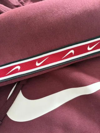 Sudadera Nike Roja con Logo