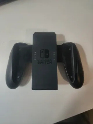 NINTENDO SWITCH+ 2 Juegos+ MANDO REGULAR + pro