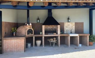 CONSTRUCCION DE BARBACOAS