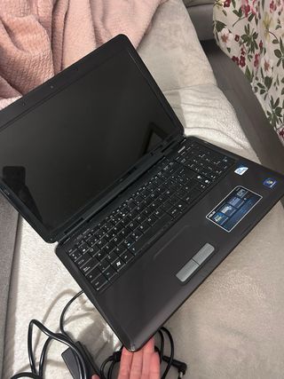 Ordenador portátil Asus X5DIJ