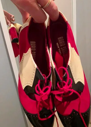 Zapatos Maria Sánchez Rojo y Beige