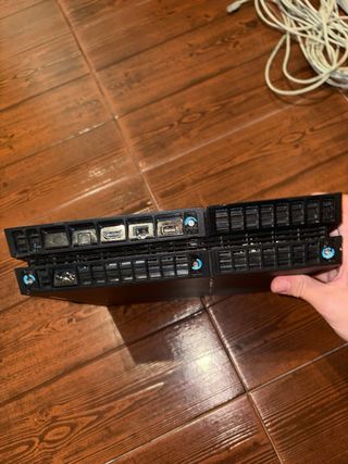 PS4 (PlayStation 4) + Mando