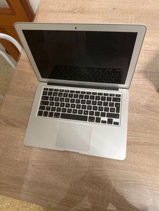 MacBook Air 13” (2017)