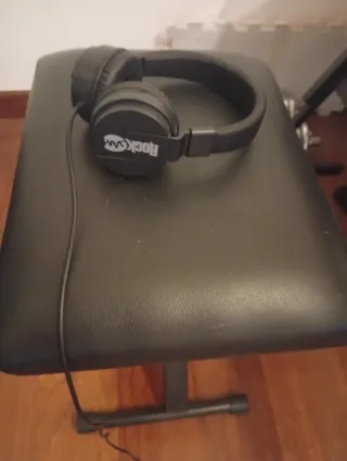 Piano Rock Jam con banqueta y auriculares + libro