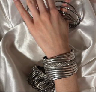 Pack 3 Brazaletes Plateados Y2K