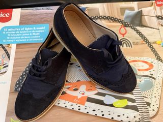 Zapato de vestir niño