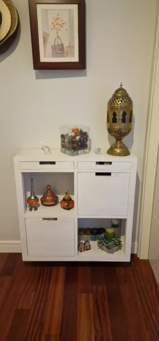 Mueble recibidor blanco colgante