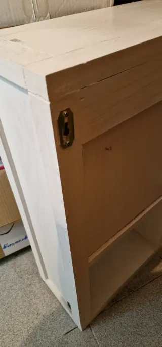 Mueble recibidor blanco colgante