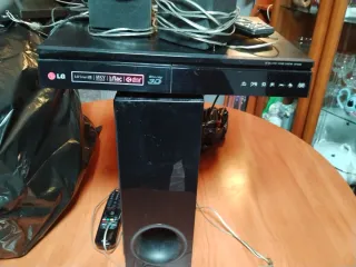 Equipo Home Cinema LG Blu-ray 3D 4 gafas y3 pelicu