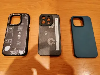 Cover iPhone 15 Pro - Set 4 pezzi