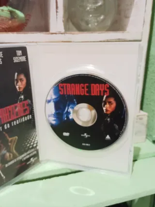 DVD DIAS EXTRAÑOS PELÍCULA INCREÍBLE.DESCUBRELA.