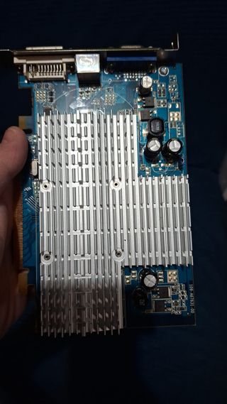 Gigabyte GA-M68M-S2P + Gráfica + APU AMD A10