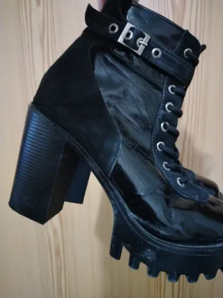 Botines negros plataforma talla 40