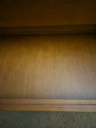 Cómoda de madera para dormitorio