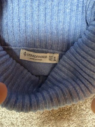 Jersey cuello alto azul