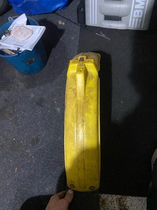 Guardabarros delantero y caja filtro Puch