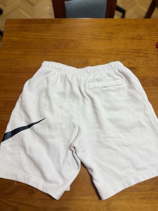 Pantalón corto Nike blanco