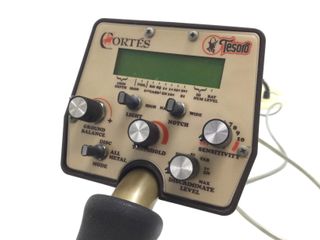 E577460-0 Detector Metales Tesoro Cortes