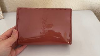 Yves Saint Laurent pintalabios LovesHine neceser