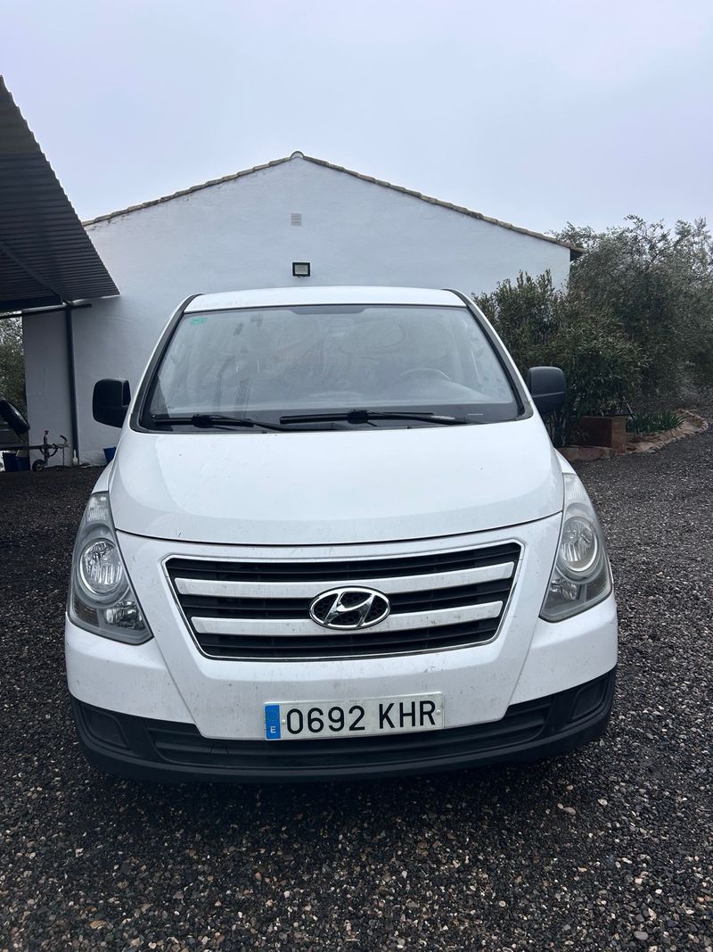 Hyundai H-1 2018 - foto 1