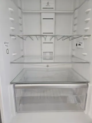 Cajones y baldas de frigorífico