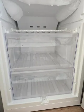 Cajones y baldas de frigorífico