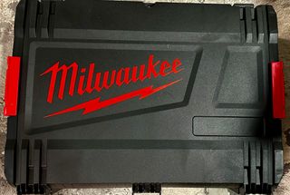 Radial Milwaukee M18 Batería