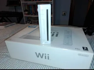 Nintendo Wii + Wii Sports