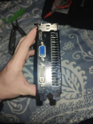 ASUS GTX 550 Ti 1GB Tarjeta Gráfica