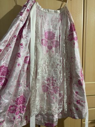 Traje Fallera Niña 1 Falda,2 Corpiños Peinetas