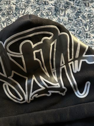 Sudadera Negra con Capucha y Logo