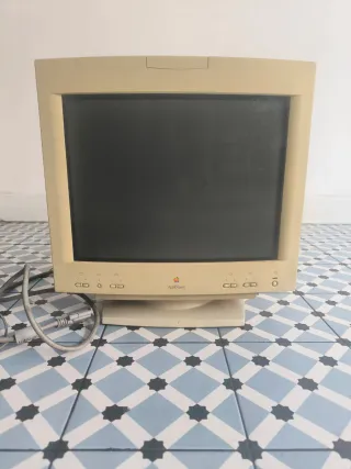 Monitor Apple Beige