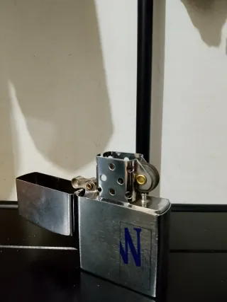 Accendino Zippo Argentato con N