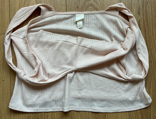 Top camiseta H&M rosa de tirantes