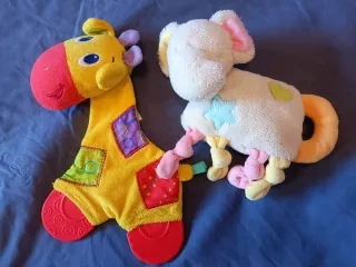 Lote juguetes bebé + regalo mochila