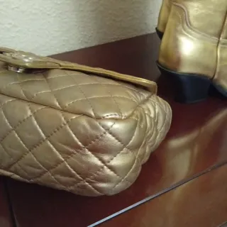 Bolso de piel de Purificación García Dorado