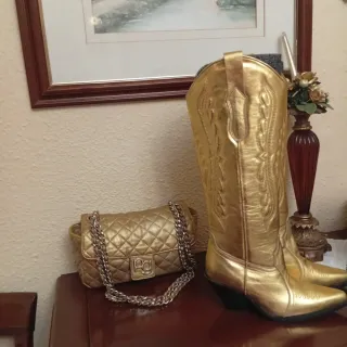 Bolso de piel de Purificación García Dorado