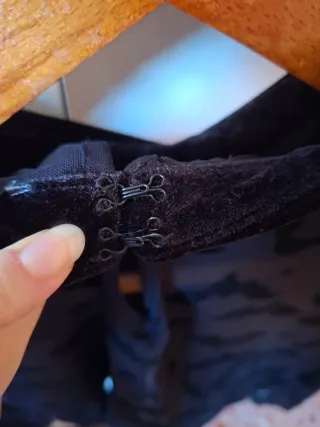 Camisa gótica negra con murciélagos