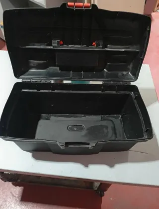 Caja de herramientas Black+Decker
