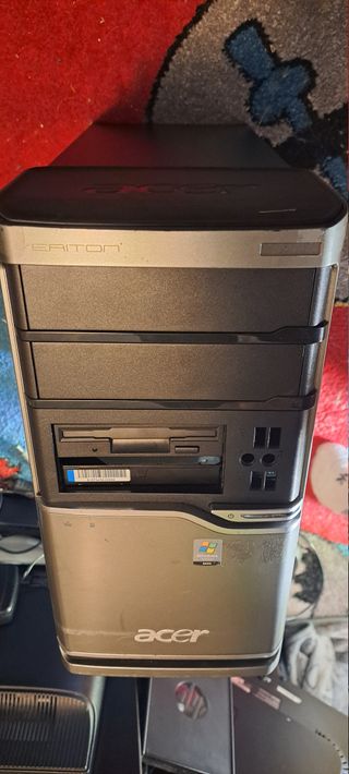 PC Windows XP Acer Veriton M410