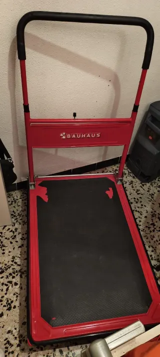 Carretilla Bauhaus Roja