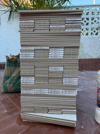 Azulejo porcelánico efecto óxido 7x28 cm, -50%