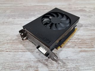 Nvidia GTX 1650 Super 4GB DDR5 (OEM HP) de Segunda mano por 100