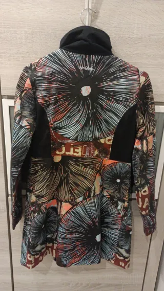 Gabardina Smash T.M Entallada Estampada