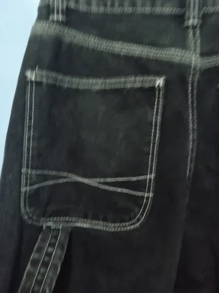 Pantalón multibolsillos Bershka negro