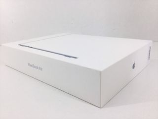 portatil apple apple macbook air m4 10-core 4.4 15 (10gpu) (2025) (a3241)