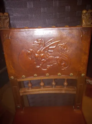 Silla Castellana Cuero Siglo XIX