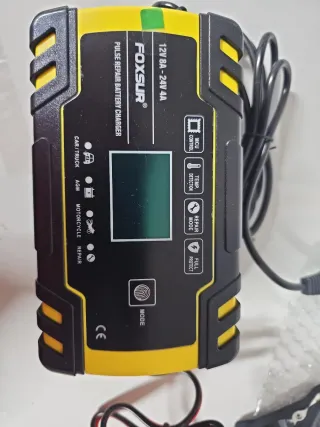 Cargador Baterías 12V/24V 8A/4A