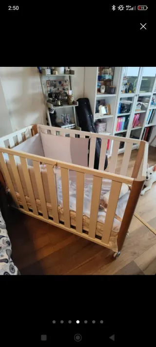 Cuna de colecho con ruedas